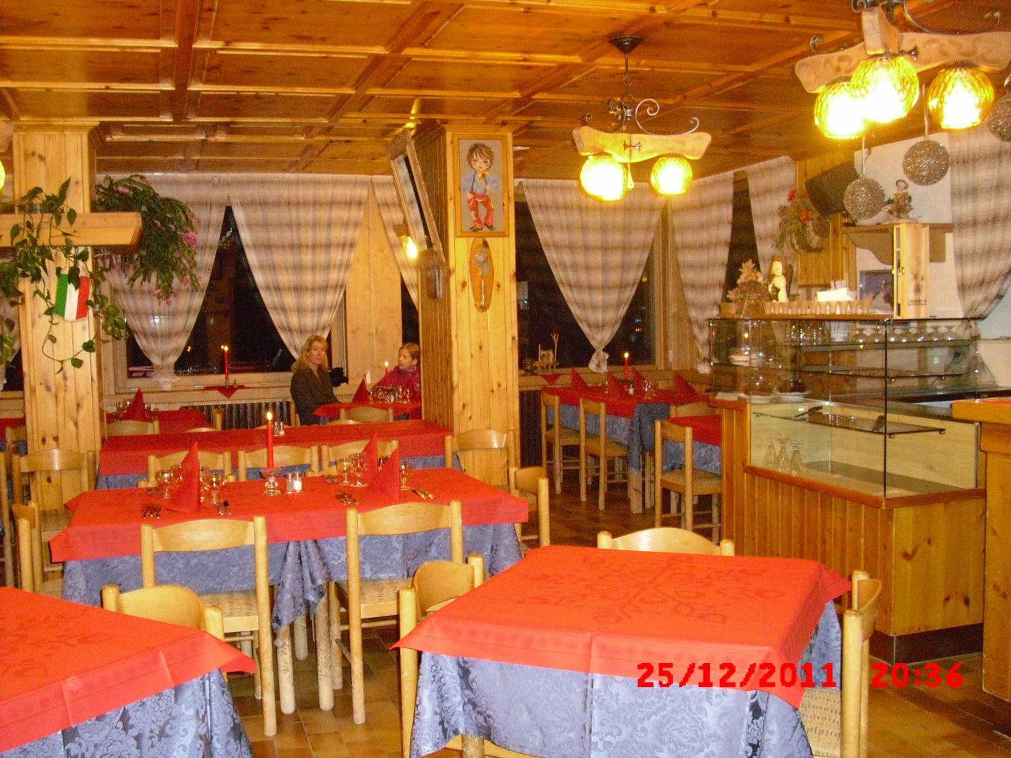 Chalet Dei Rododendri Villa Валдисото Екстериор снимка